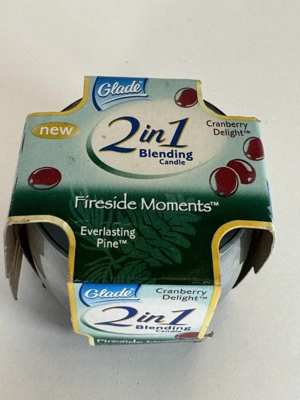 Glade blending candle